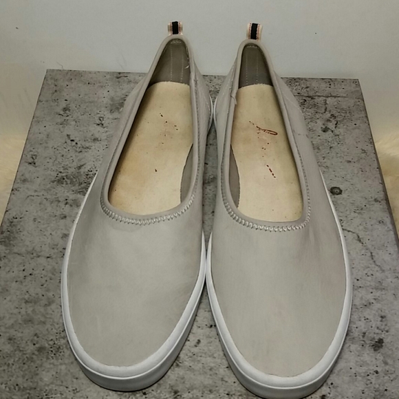 Women's Grey Slip On Leather Shoes - Picture 3 of 10